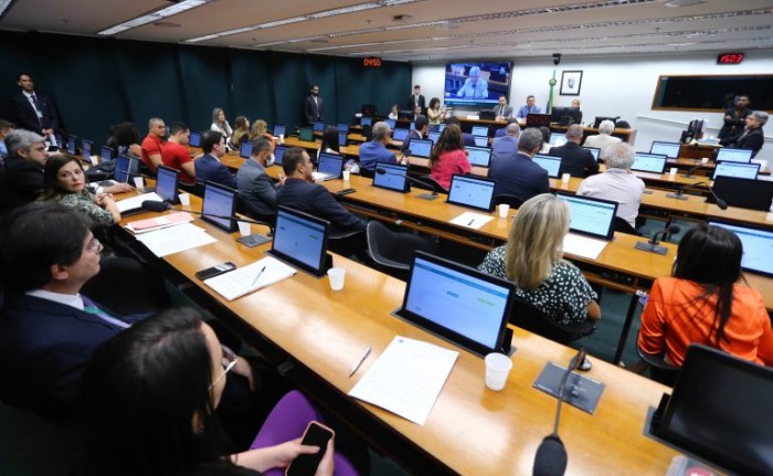 Conselho de Ética pode votar oito processos por quebra de decoro nesta semana