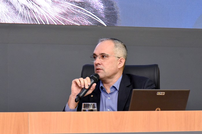 FMA participa de audiência pública para discutir políticas voltadas ao bem-estar animal