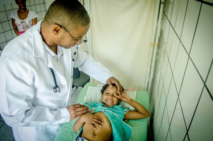 Dia do Médico: em 2023, Senado mira expansão da oferta