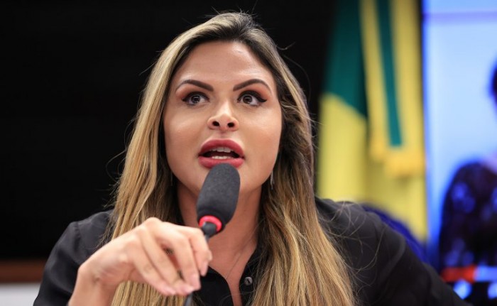 Comissão aprova projeto que obriga provedores a prevenir divulgação não autorizada de conteúdo íntimo
