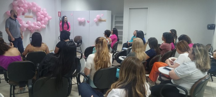 Servidoras da Visa participam de rodas de conversa e oficinas sobre Outubro Rosa