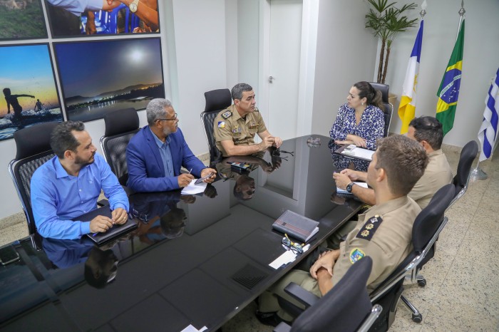 Prefeita Cinthia recebe comandante da Polícia Militar e elogia atuação da gestão