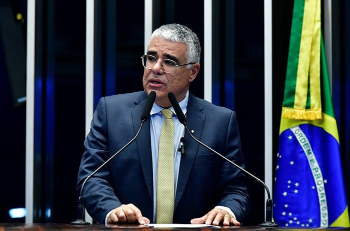 Girão critica reação de Silvio Almeida ao receber reprodução de feto na CDH