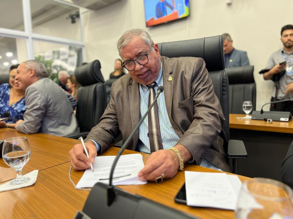 Vereador Jucelino solicita a instalação de câmeras de monitoramento de segurança no cruzamento da avenida NS - 04 com a avenida LO – 29