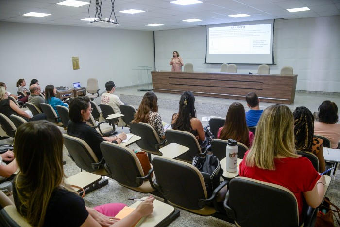 Profissionais médicos de Palmas recebem capacitação para atualização do manejo de doenças imunopreveníveis