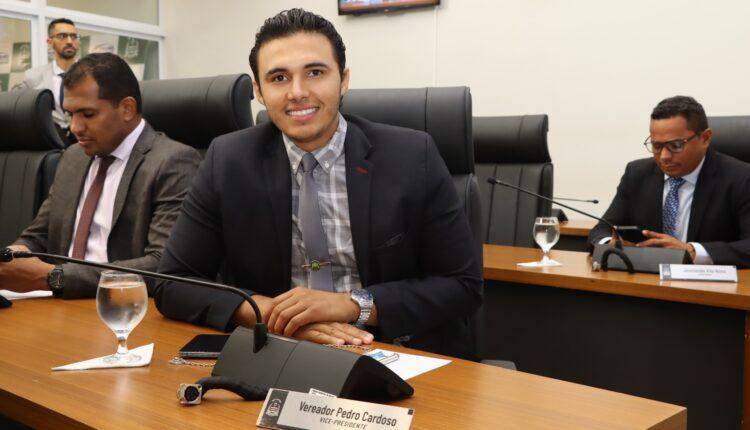 Vereador Pedro Cardoso solicita reparos na iluminação pública da quadra 1.304 sul