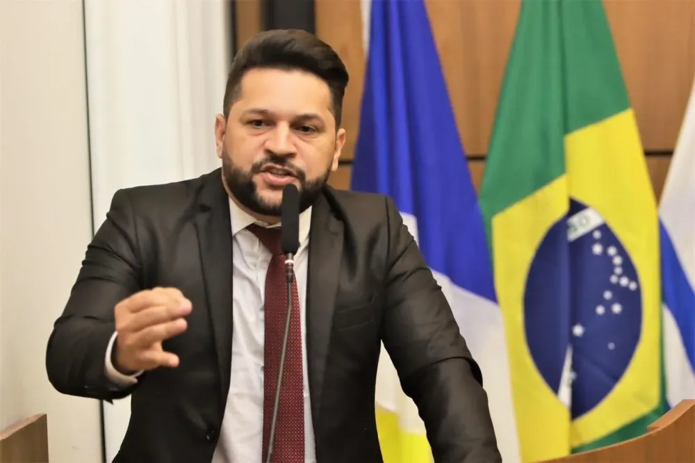 Projeto do Vereador Rubens Uchôa que garante assistência Jurídica para famílias de pessoas com autismo é distribuido na (CCJ)