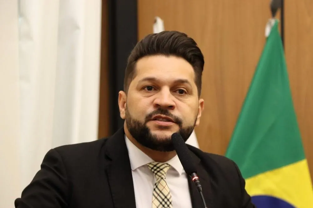 Câmara Municipal de Palmas aprova título de Cidadão Palmense para Eduardo César Menezes, referência no combate ao crime organizado