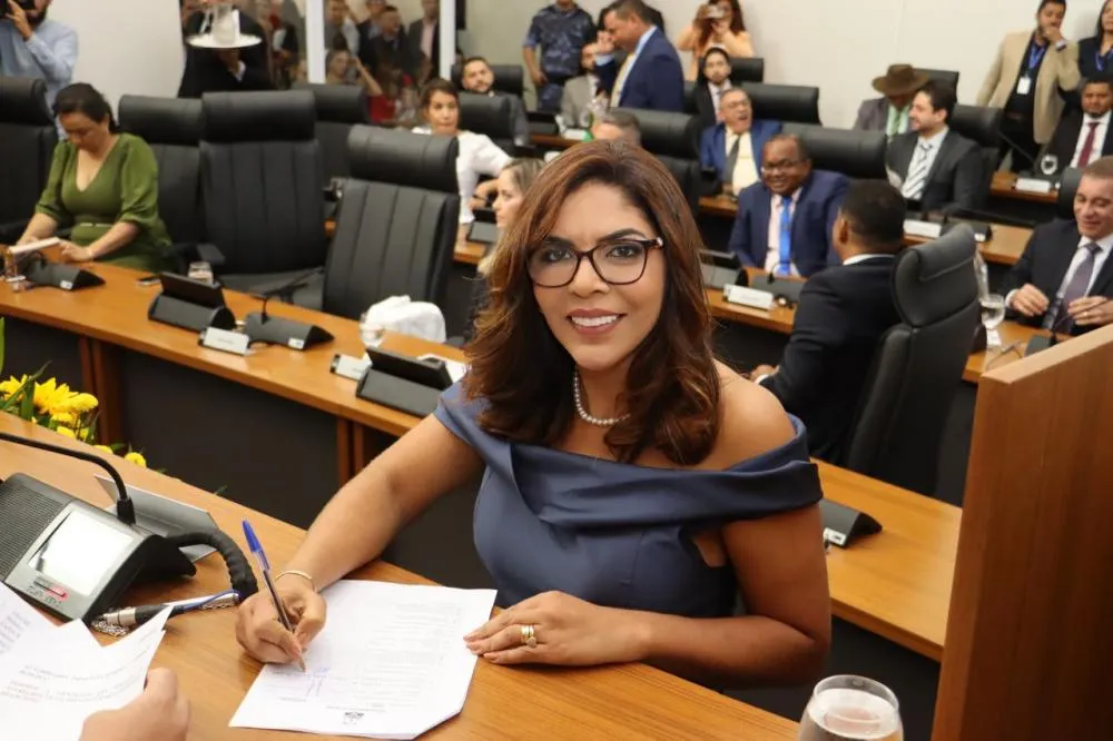 Vereadora Delma Freitas solicita atenção do poder público para a Arso 122