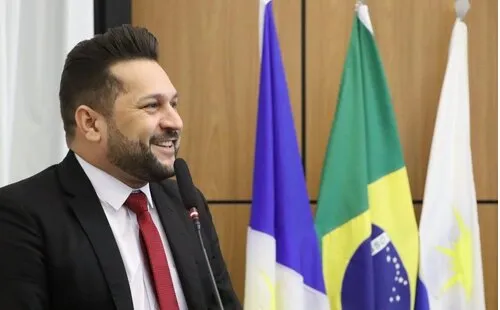 Vereador Rubens Uchôa lidera revolução na inclusão escolar com projeto inovador