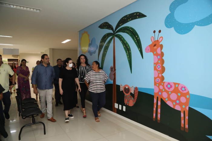 Prefeita Cinthia Ribeiro visita Centro de Especialidades Dr Ewaldo Borges Resende