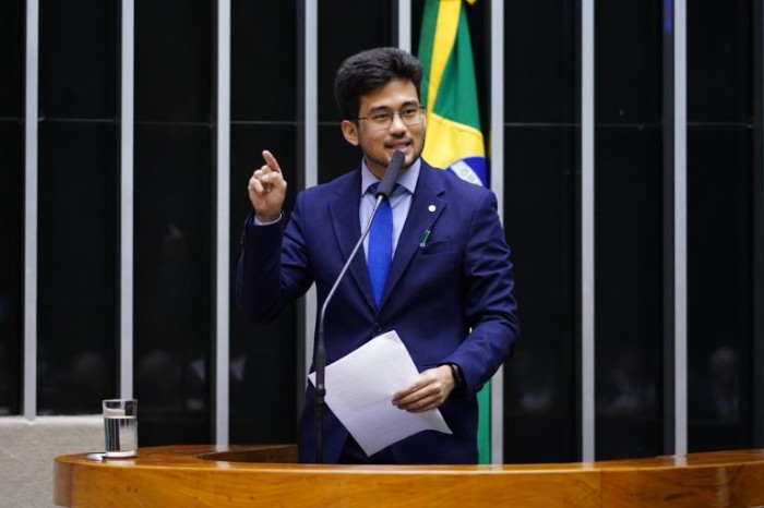 Câmara aprova prioridade de atendimento em órgãos públicos para autistas e pessoas com mobilidade reduzida