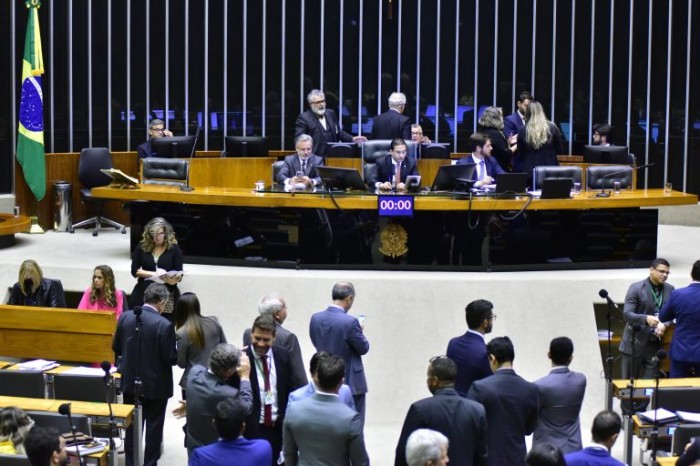 Câmara realiza sessão para análise de propostas; acompanhe