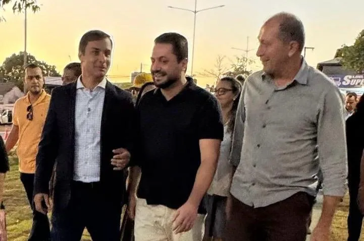 Vereador Dr. Vinícius Pires participa da entrega da nova Praça Brasília na região sul de Palmas