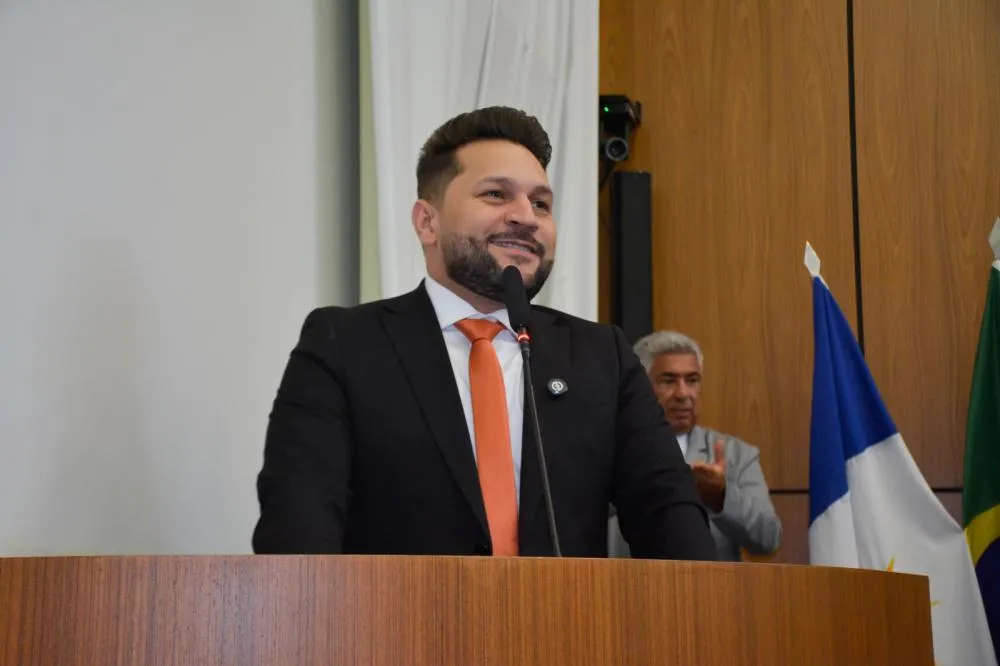 Vereador Rubens Uchoa solicita limpeza da APM da quadra 706 Sul