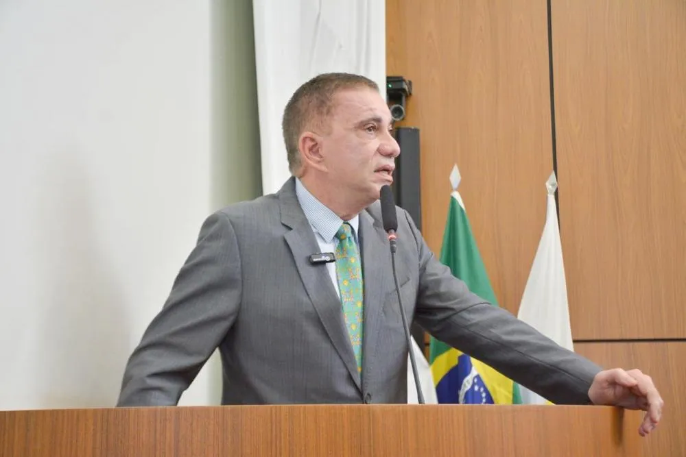 Amastha questiona MP da Educação e defende produtores locais