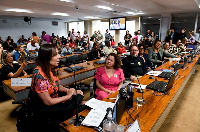 Comissões voltam a debater inclusão de estudantes com deficiência