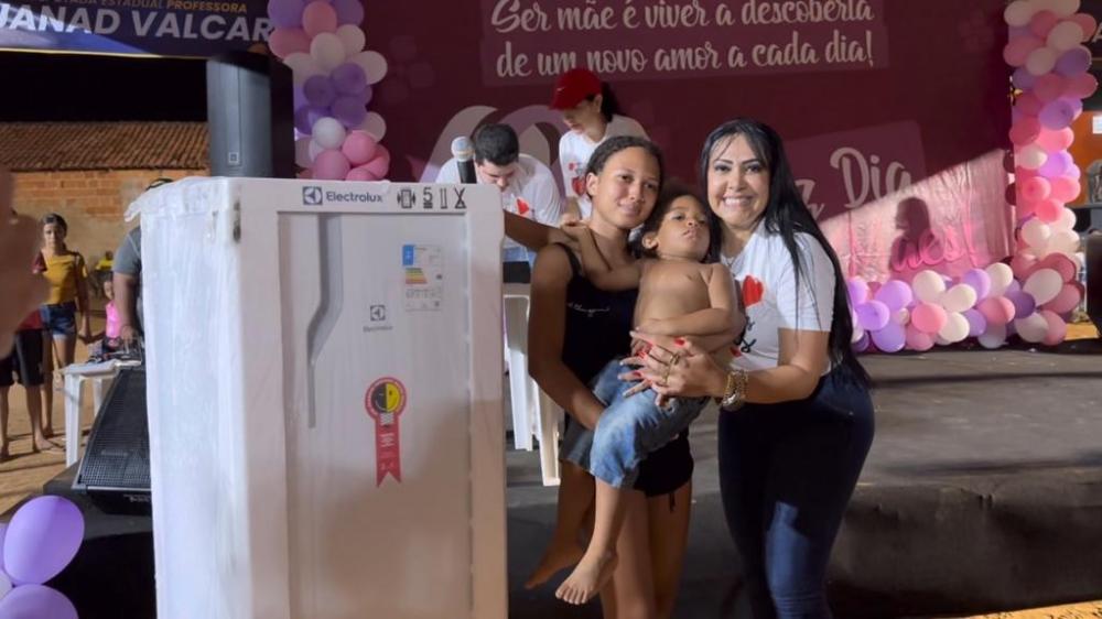 Janad Valcari promove Dia das Mães com caminhões de prêmios nas regiões norte e sul de Palmas