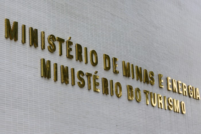 Ministro diz que intervenção na Light é 