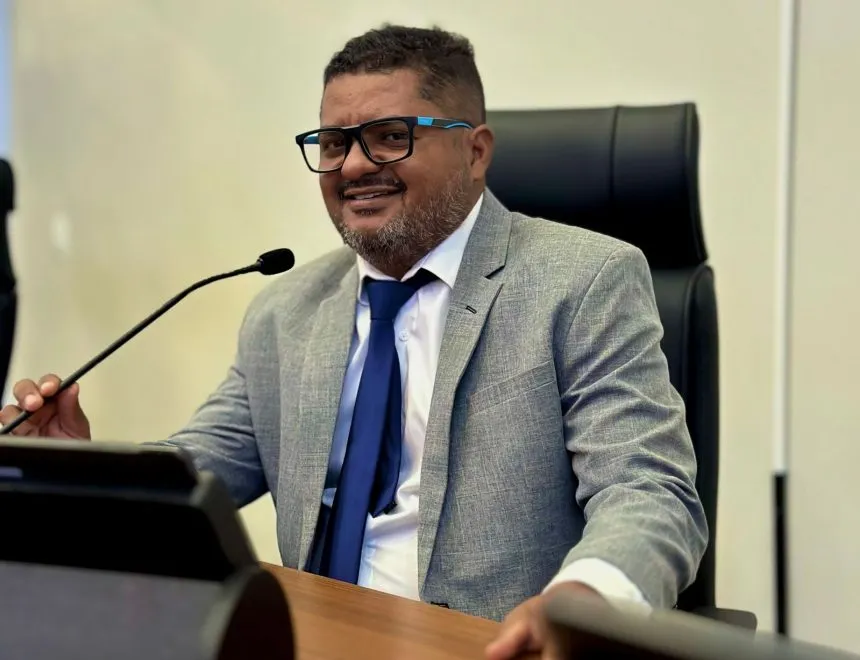 Vereador Balaio tem requerimento aprovado para instalação de contêiner de lixo no Aureny I, em Palmas