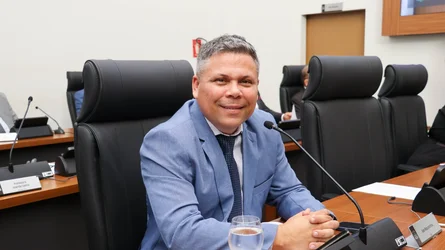 Vereador Alex Mascarenhas solicita revitalização de praça em Taquaralto