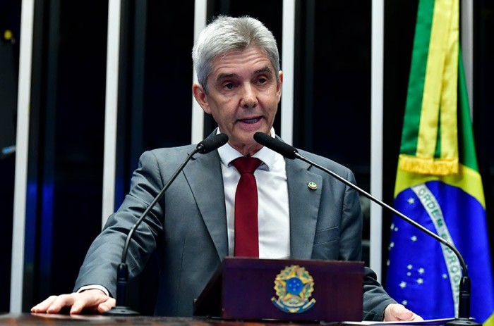 Bagattoli cobra do governo federal reparos na BR-364 em Rondônia