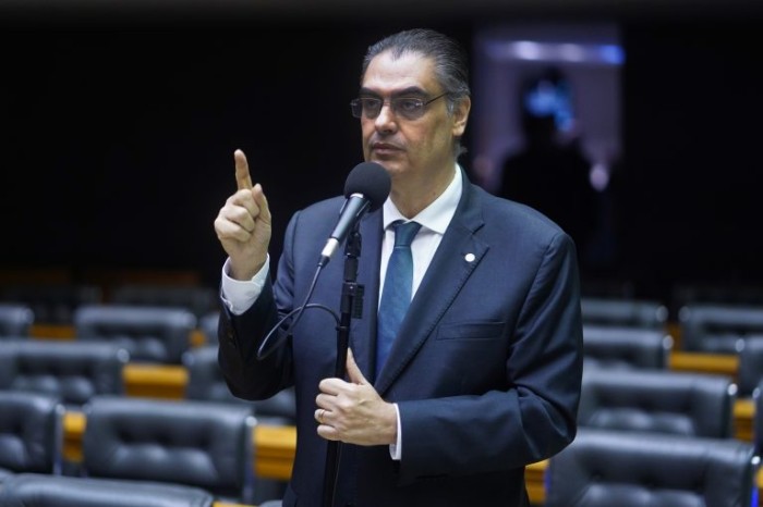 CCJ aprova aviso sobre audiências públicas em contas de luz