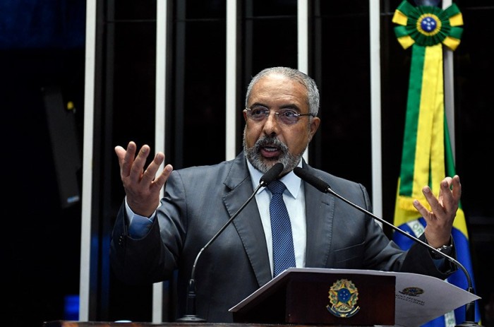 Paim pede engajamento da sociedade contra abuso sexual de crianças