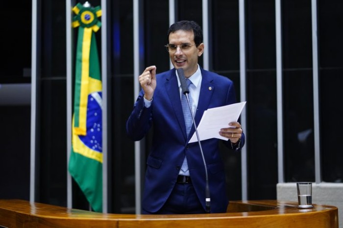 Projeto prevê linha de crédito especial para vendedores ambulantes