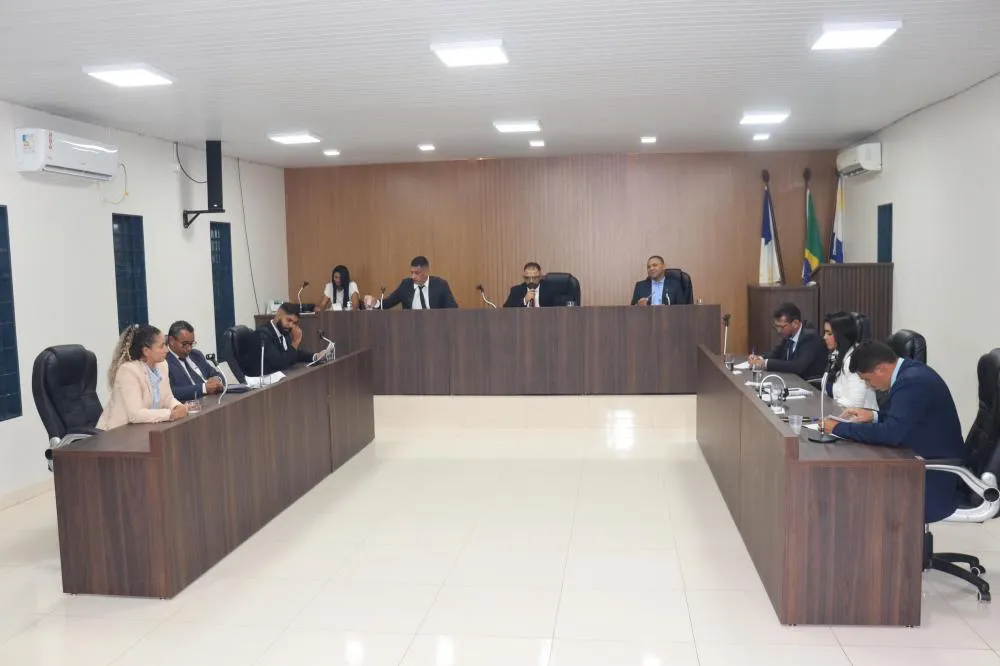 Câmara de Ponte Alta do Tocantins realiza sessão com aprovação de projetos, requerimentos e debates sobre segurança pública