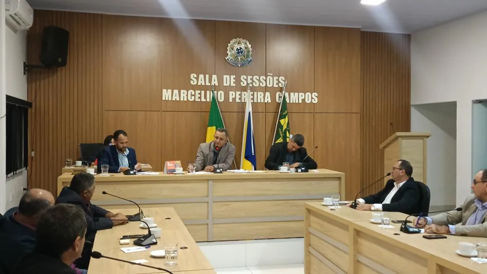 Câmara de Santa Tereza do Tocantins tem sessão movimentada por matérias e debates em plenário