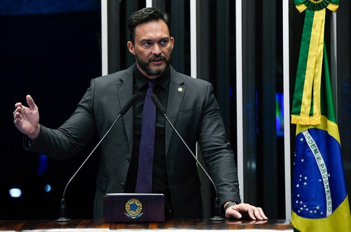 Styvenson defende publicidade de fila de espera do SUS