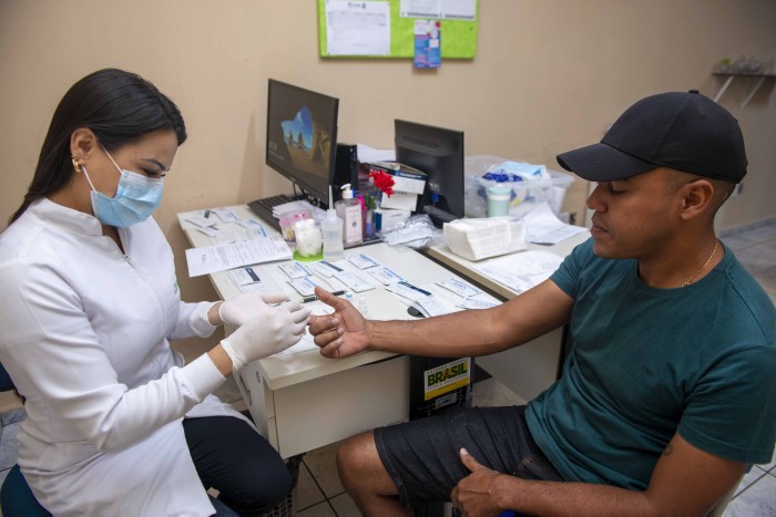 Semus realiza ação de testagem de ISTs no 1º Batalhão da Polícia Militar