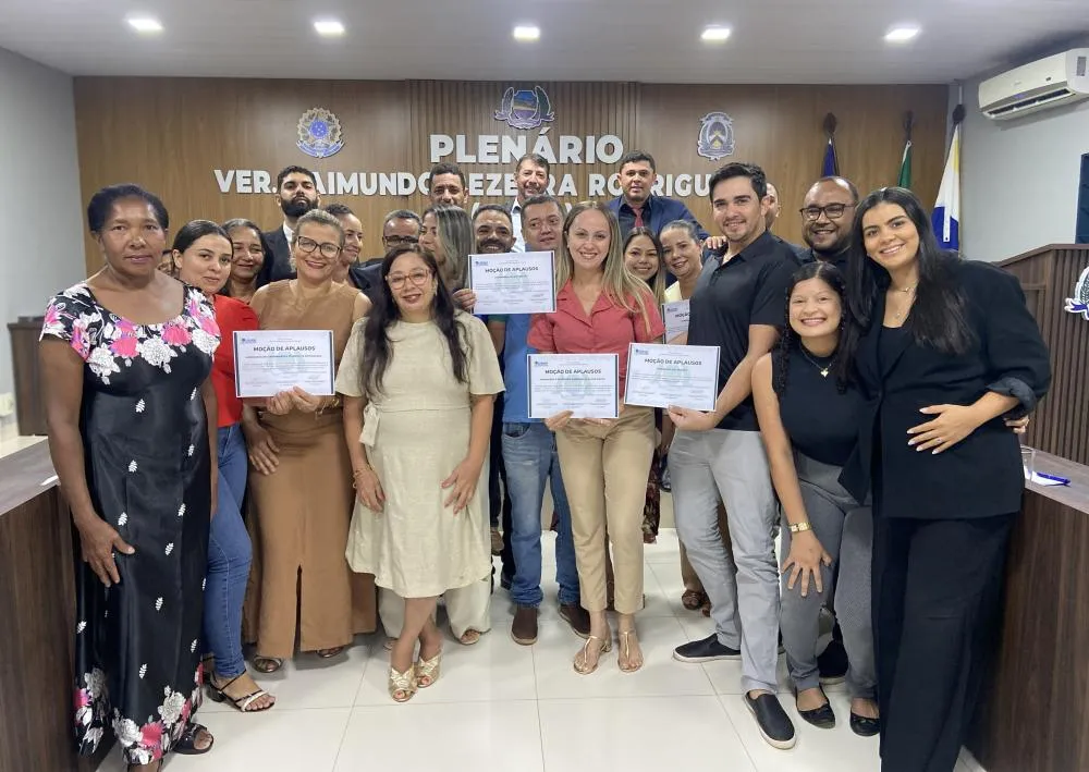 Câmara de Ponte Alta conclui semana de sessões com homenagem aos profissionais da saúde e avanço de matérias
