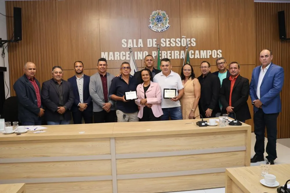 Câmara de Santa Tereza homenageia policiais militares com Moções de Aplausos