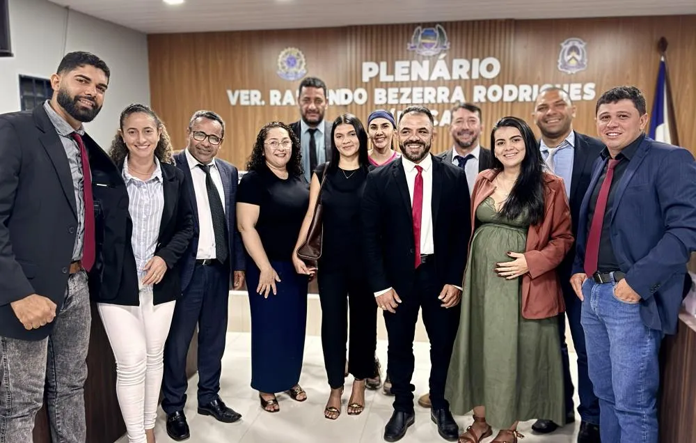 Câmara de Ponte Alta debate novos projetos e recebe equipe do Serviço de Família Acolhedora