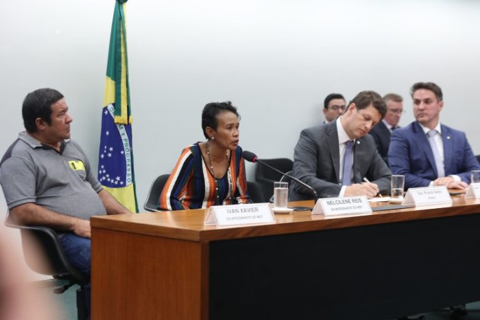 Ex-integrante do MST diz na CPI que famílias eram usadas pelo movimento