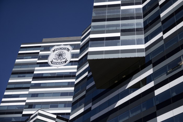 PF combate fraude e lavagem de dinheiro em 4 estados e no DF