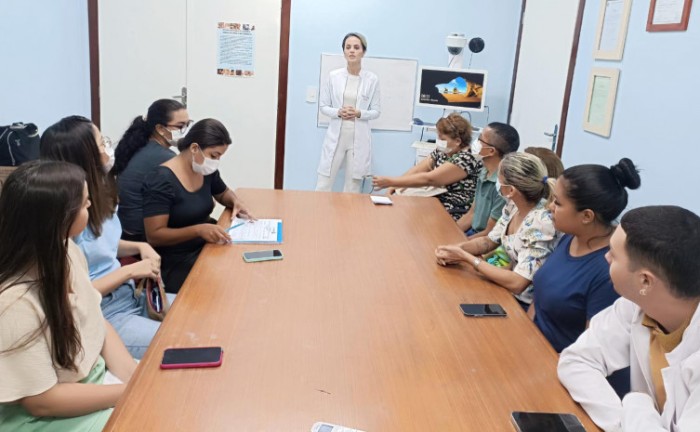 Hospital e Maternidade Dona Regina promove capacitação sobre aleitamento materno para profissionais de saúde