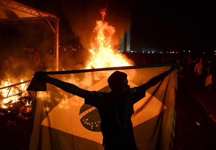 Cenário de revolta e insatisfação social ajudou a compor junho de 2013