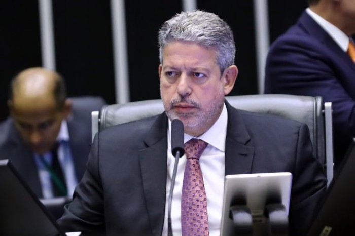Lira quer que a votação da reforma tributária seja histórica