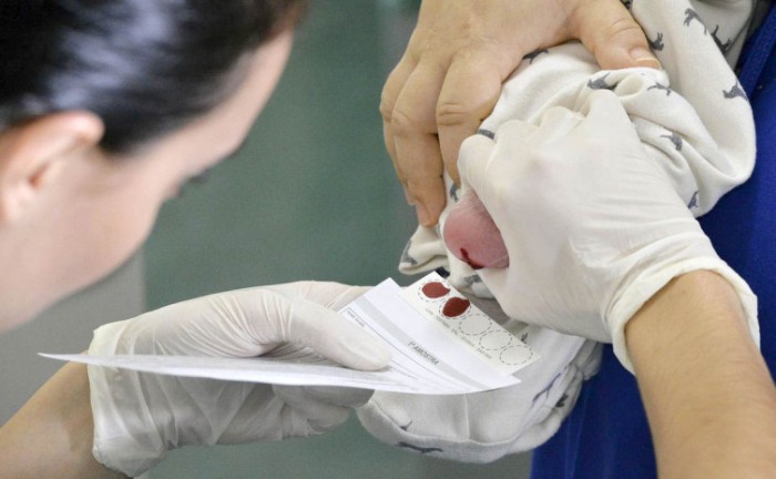 No Dia Nacional do Teste do Pezinho, Saúde reforça importância do exame