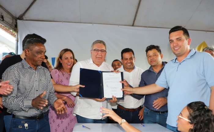 Em Dueré, governador em exercício, Laurez Moreira, autoriza R$ 42 milhões para obras em rodoviárias do sul do Tocantins