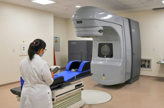 Comissão sobre o combate ao câncer debate acesso a radioterapia e radiocirurgia no País