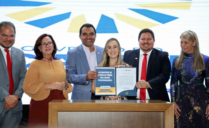 Governador Wanderlei Barbosa empossa novos procuradores do Estado