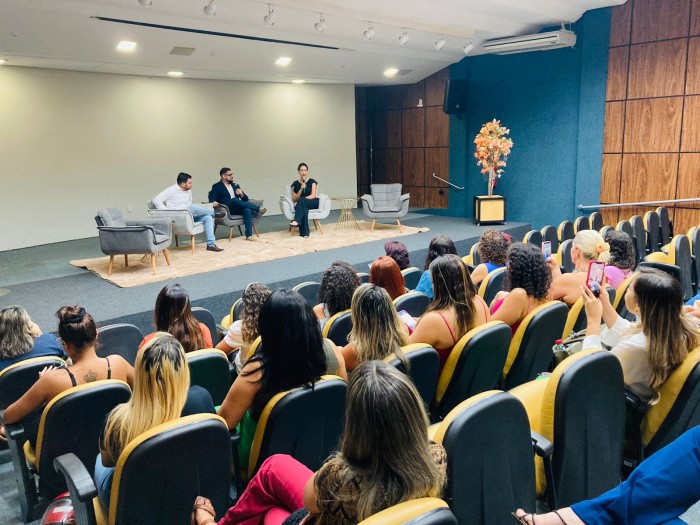 Vigilância Sanitária participa de evento dedicado às manicures da Capital