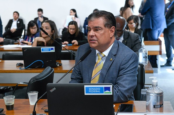 Comissão confirma prioridade das escolas no uso de computadores apreendidos