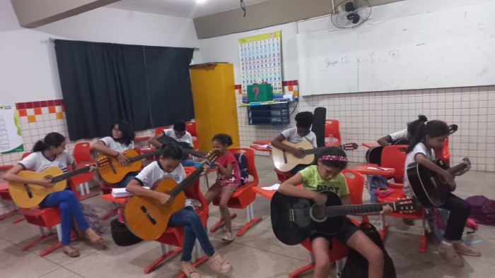 Aulas de música na rede municipal de ensino auxiliam no processo de ensino-aprendizagem dos alunos
