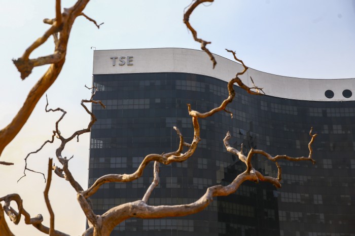 TSE inicia julgamento que pode levar à inelegibilidade de Bolsonaro