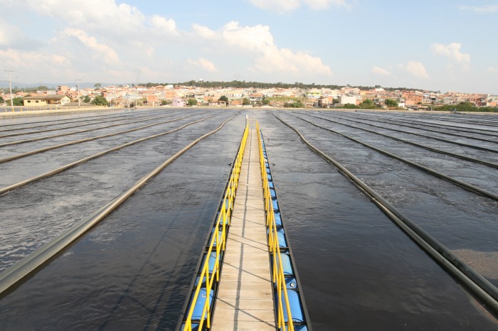 Brasil e Espanha discutem regulação do setor de saneamento básico em webinário